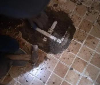 珠山卫生间漏水维修公司为您分享下卫生间渗水如何处理及注意事项